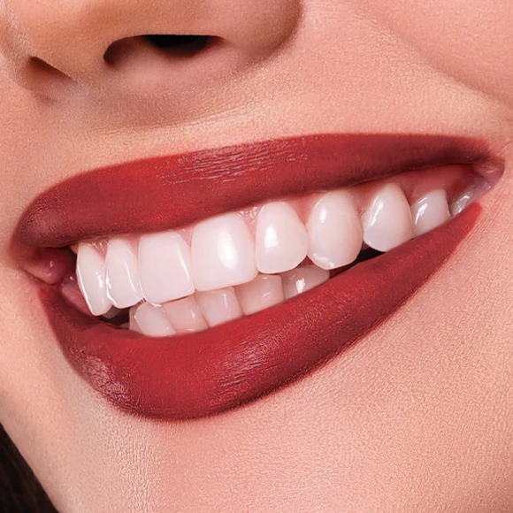 Lujoso Labial Royal Ruby 4 g - Image 2